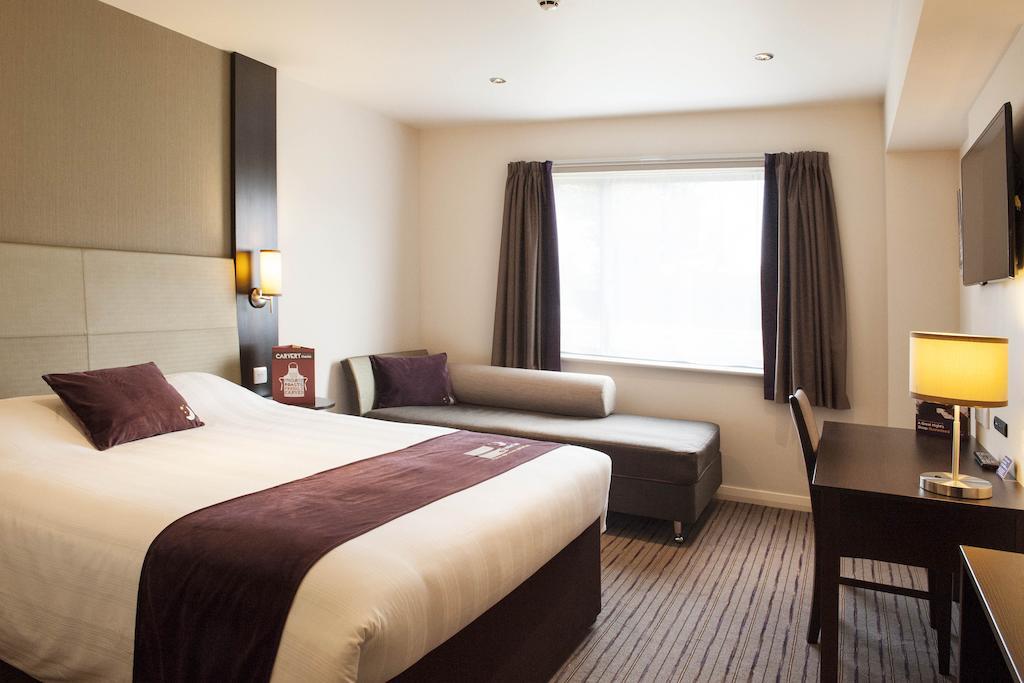 Premier Inn Stirling City Centre Δωμάτιο φωτογραφία