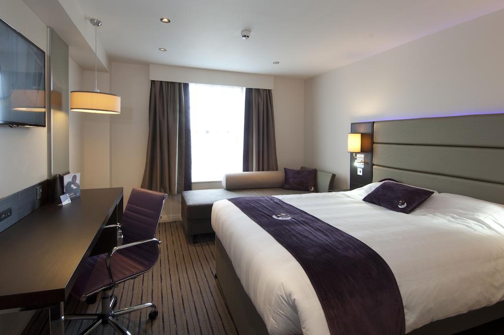 Premier Inn Stirling City Centre Δωμάτιο φωτογραφία